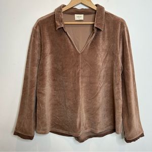Wrap London Velour Collared long Sleeve Sweater Brown